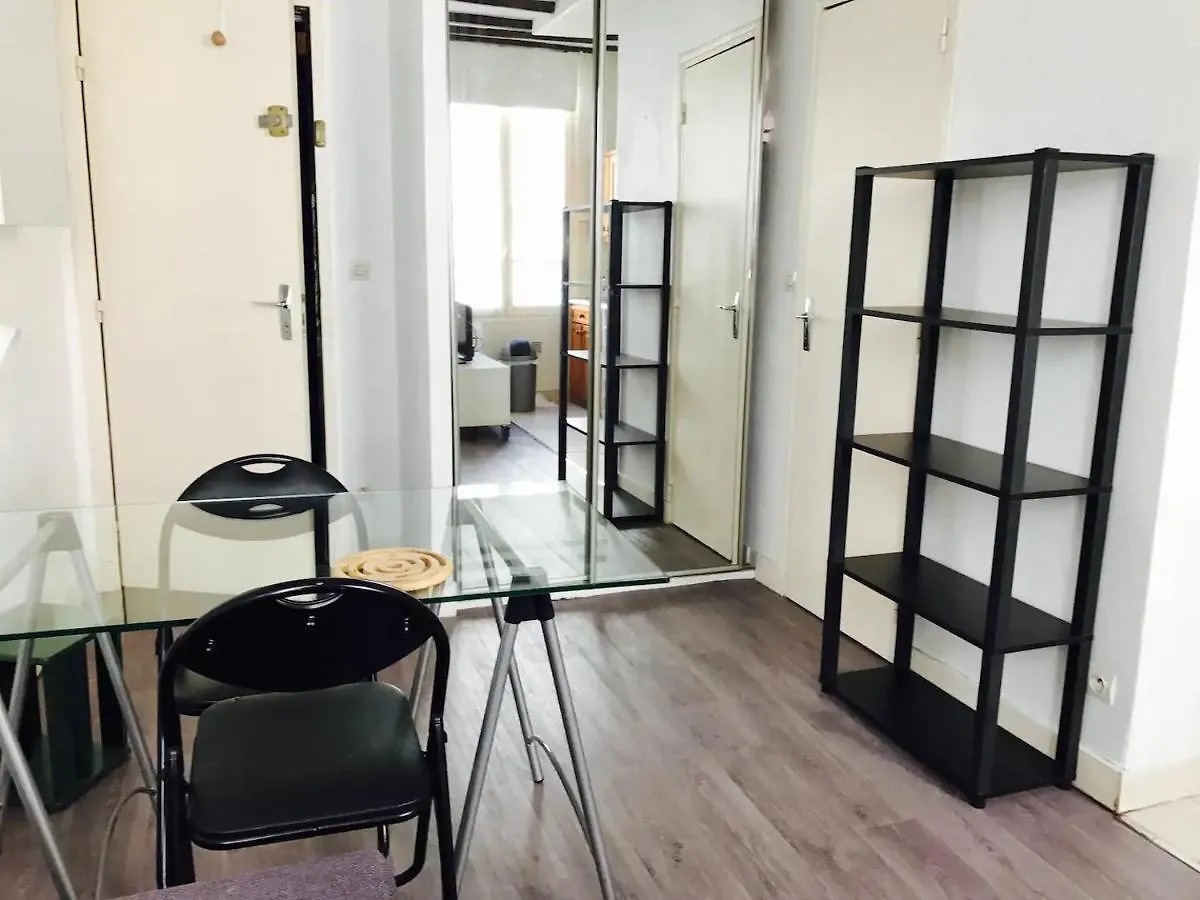 Studio Oberkampf Paris 0*,  France